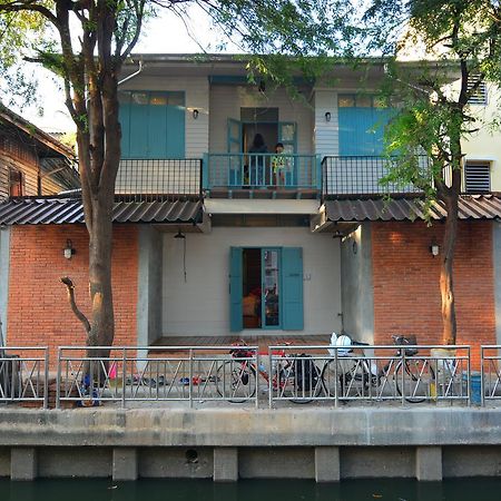 La Moon Hostel Bangkok Exteriör bild